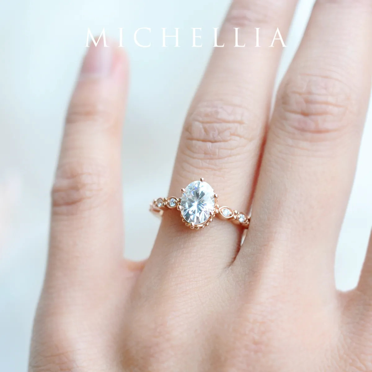 [Evelina] Vintage Classic Crown Oval Engagement Ring in Natural Australian Opal