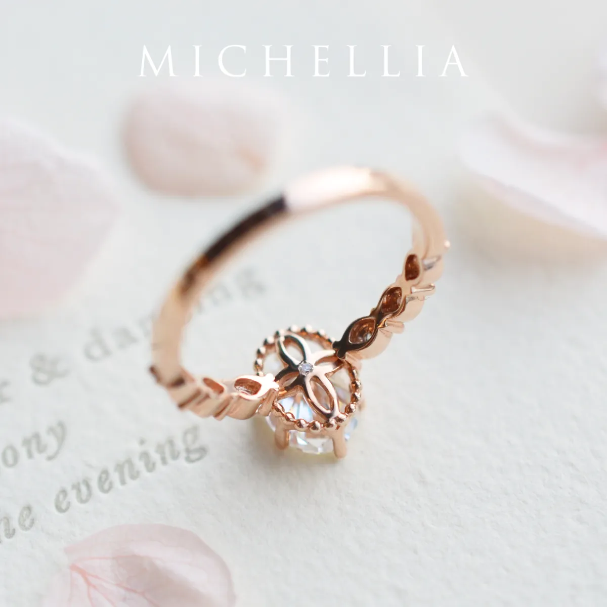 [Evelina] Vintage Classic Crown Oval Engagement Ring in Natural Australian Opal